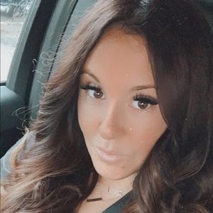 Meet your Posher, Brittani